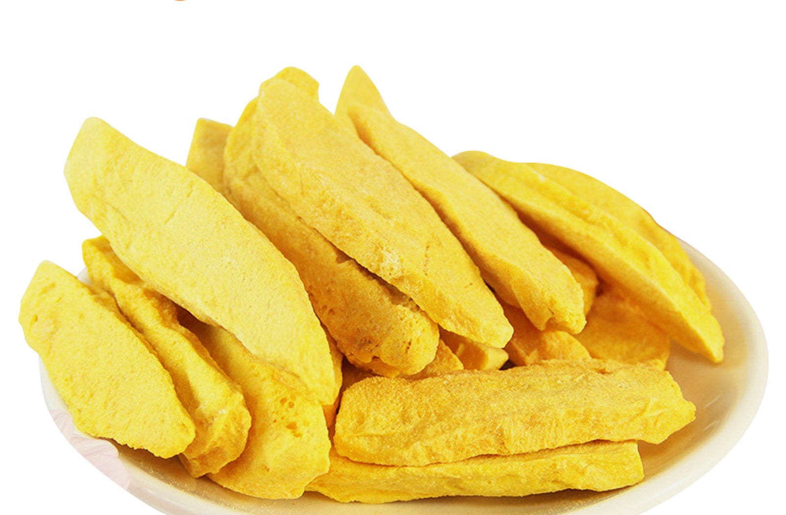 Freeze-dried mango pieces for tropical snack and beverage programs